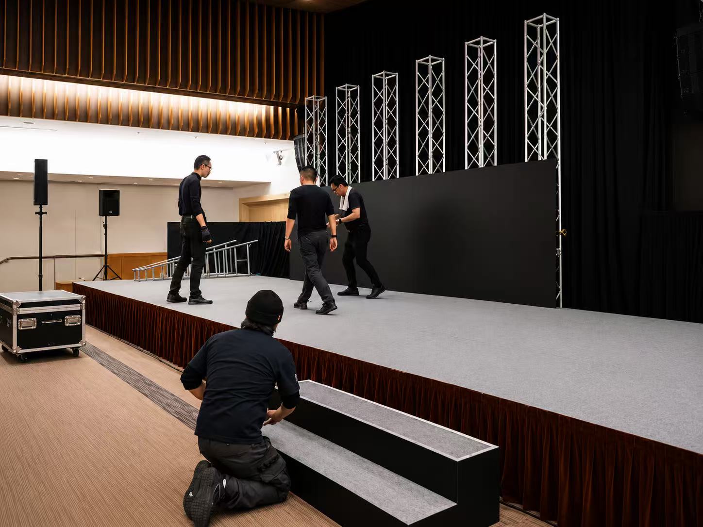 Stage Construction, Installation & On-Site Operations